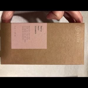 Vitiv hair vitamin leave-in conditioner